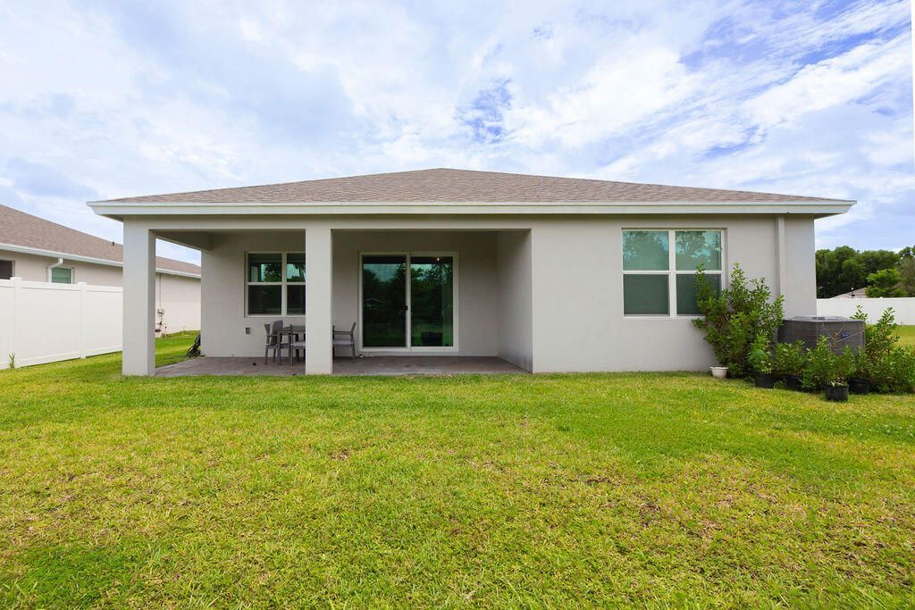 5788 SE Skyblue Circle, Stuart, FL 34997 Photo
