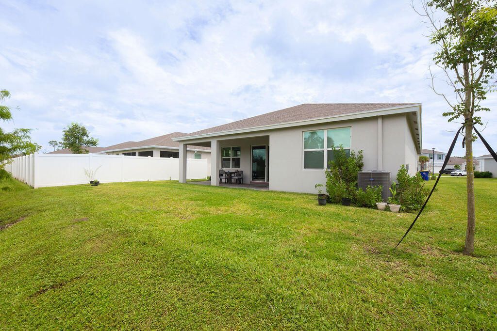 5788 SE Skyblue Circle, Stuart, FL 34997 Photo