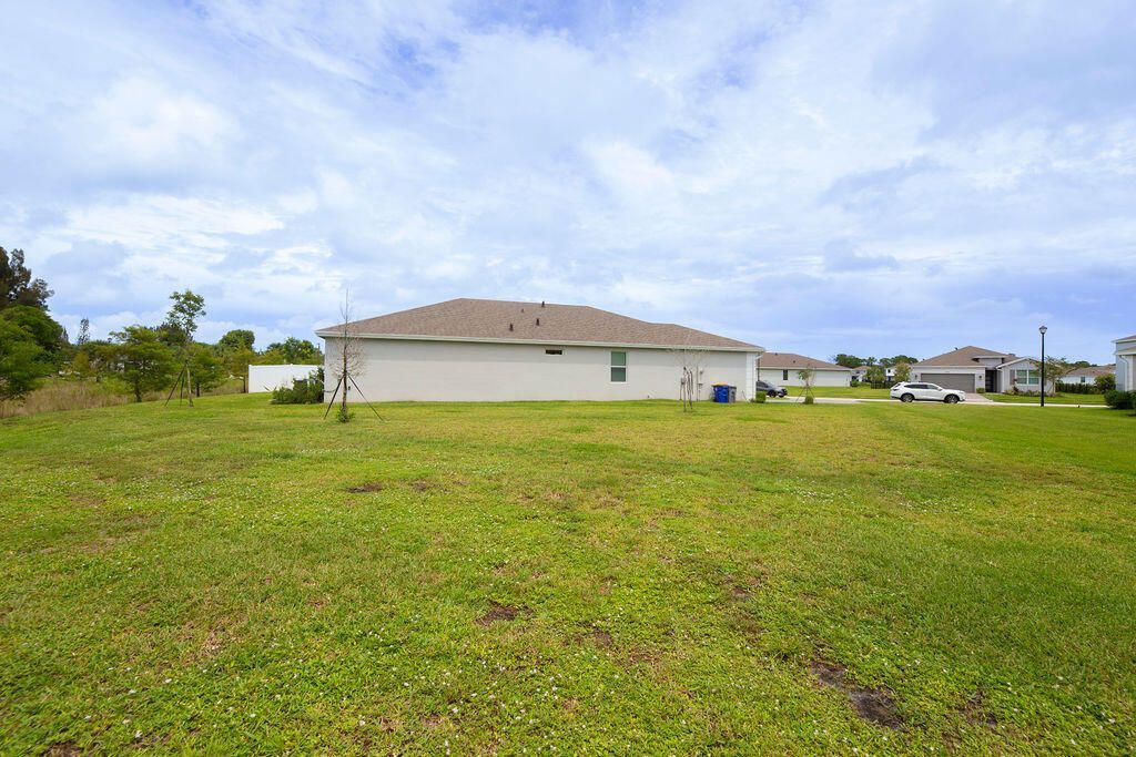 5788 SE Skyblue Circle, Stuart, FL 34997 Photo