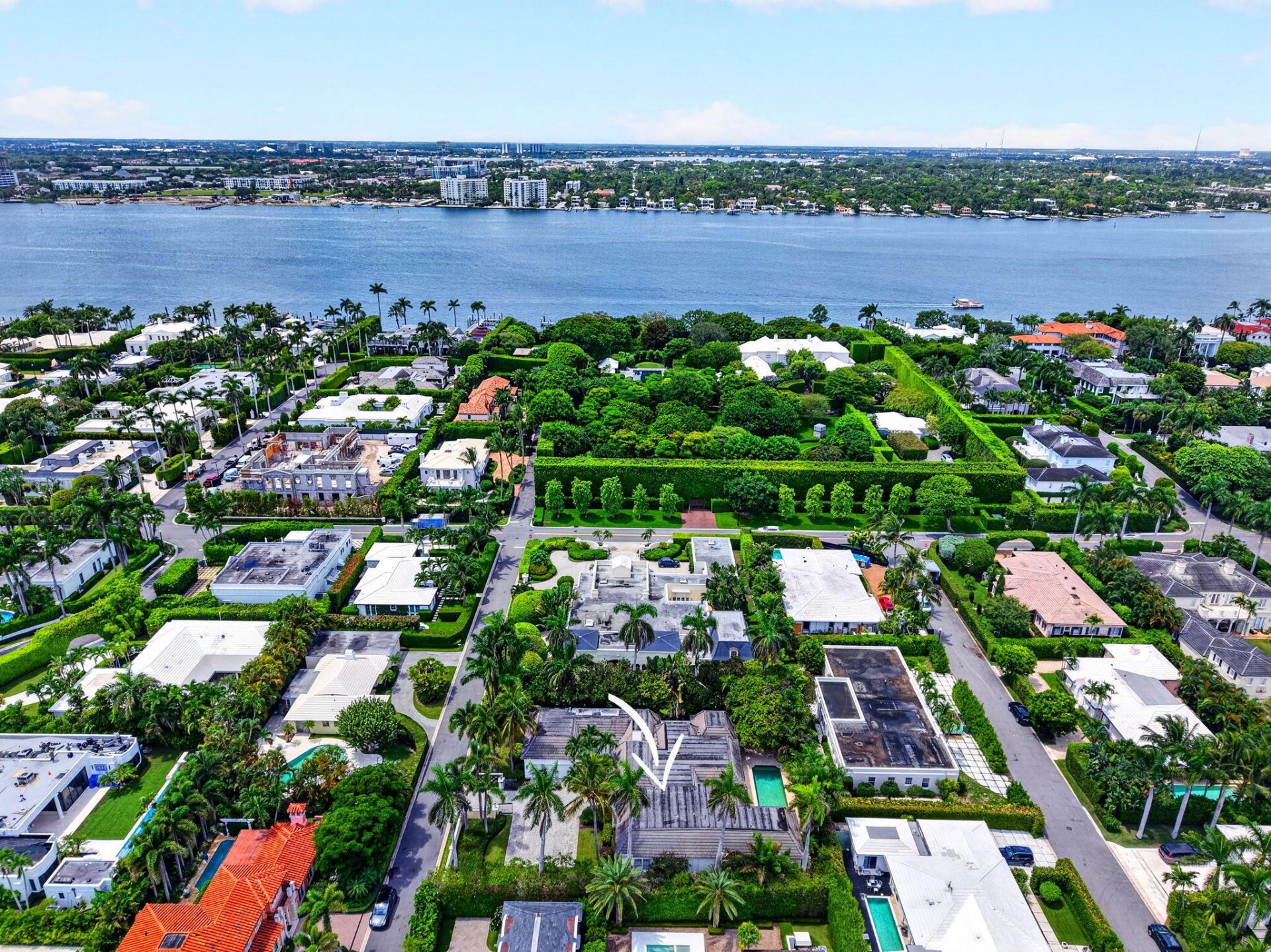 255 Cherry Lane, Palm Beach, FL 33480 Photo