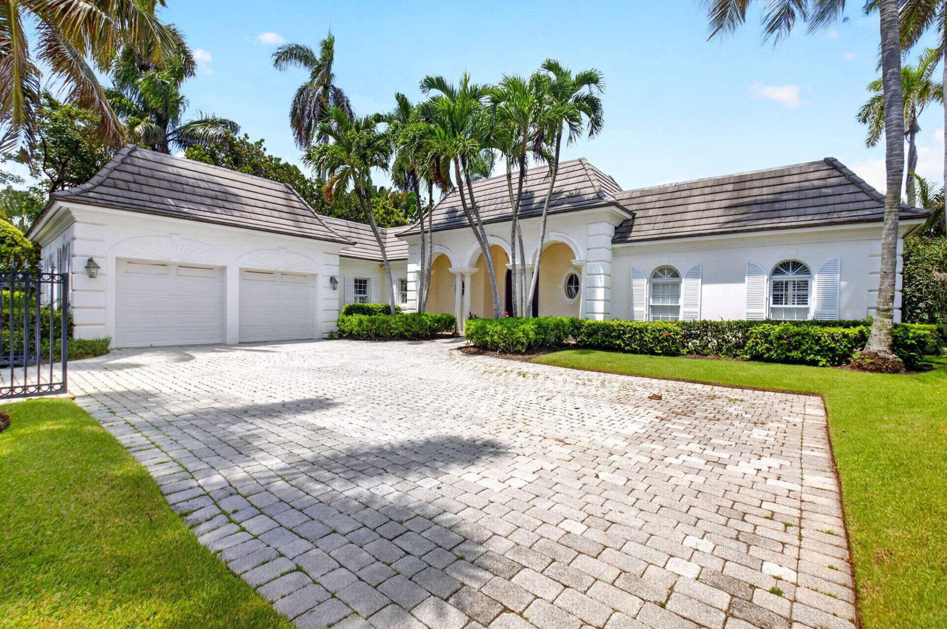 255 Cherry Lane, Palm Beach, FL 33480 Photo