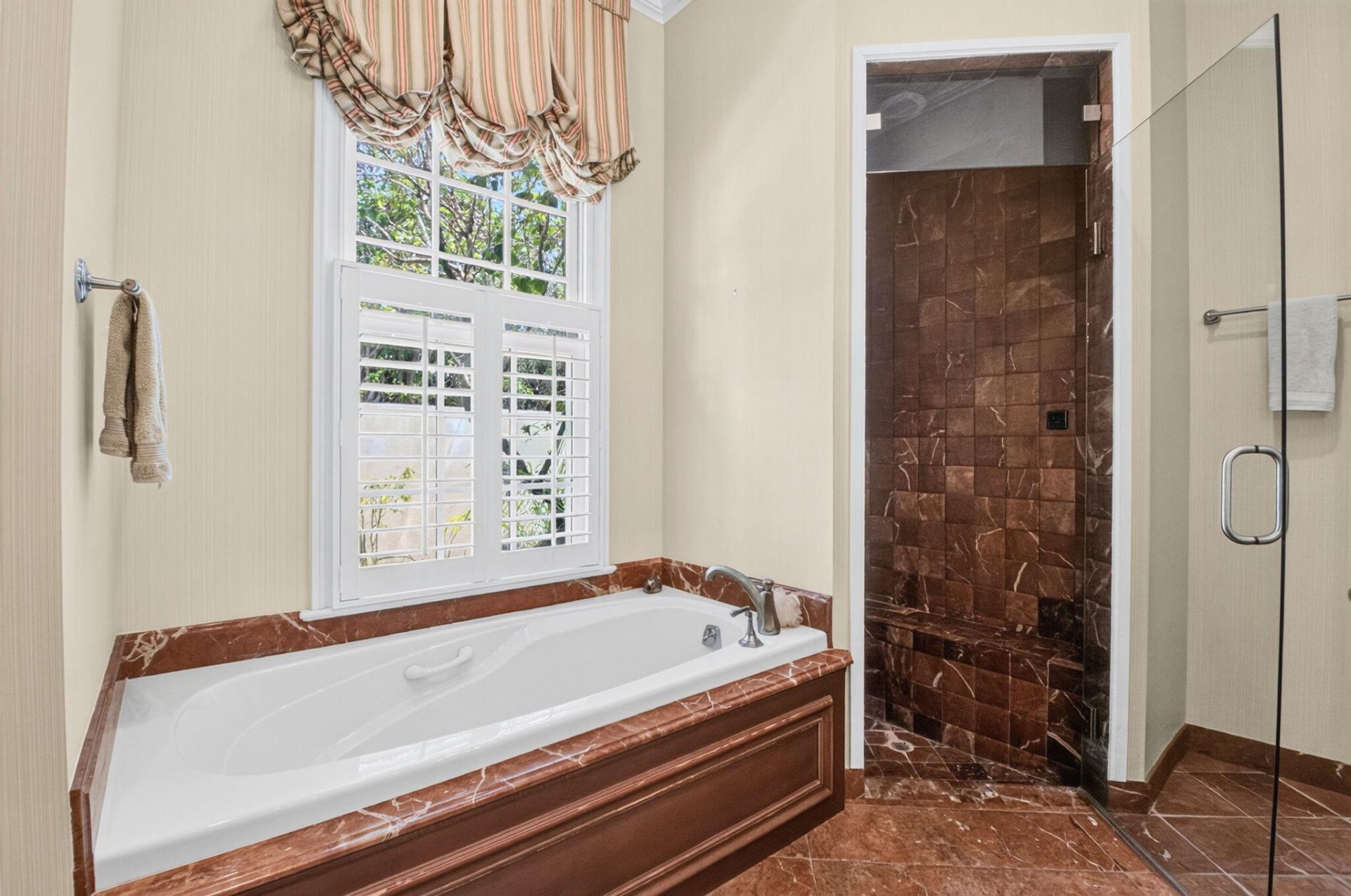 255 Cherry Lane, Palm Beach, FL 33480 Photo