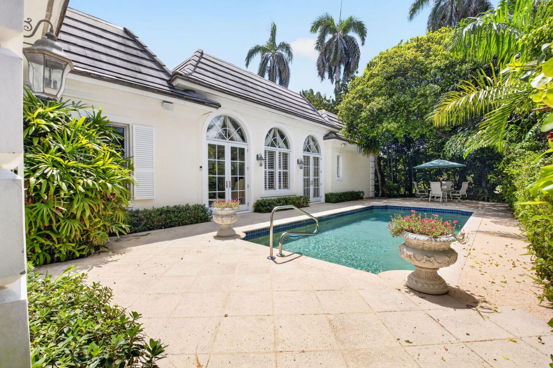255 Cherry Lane, Palm Beach, FL 33480 Photo