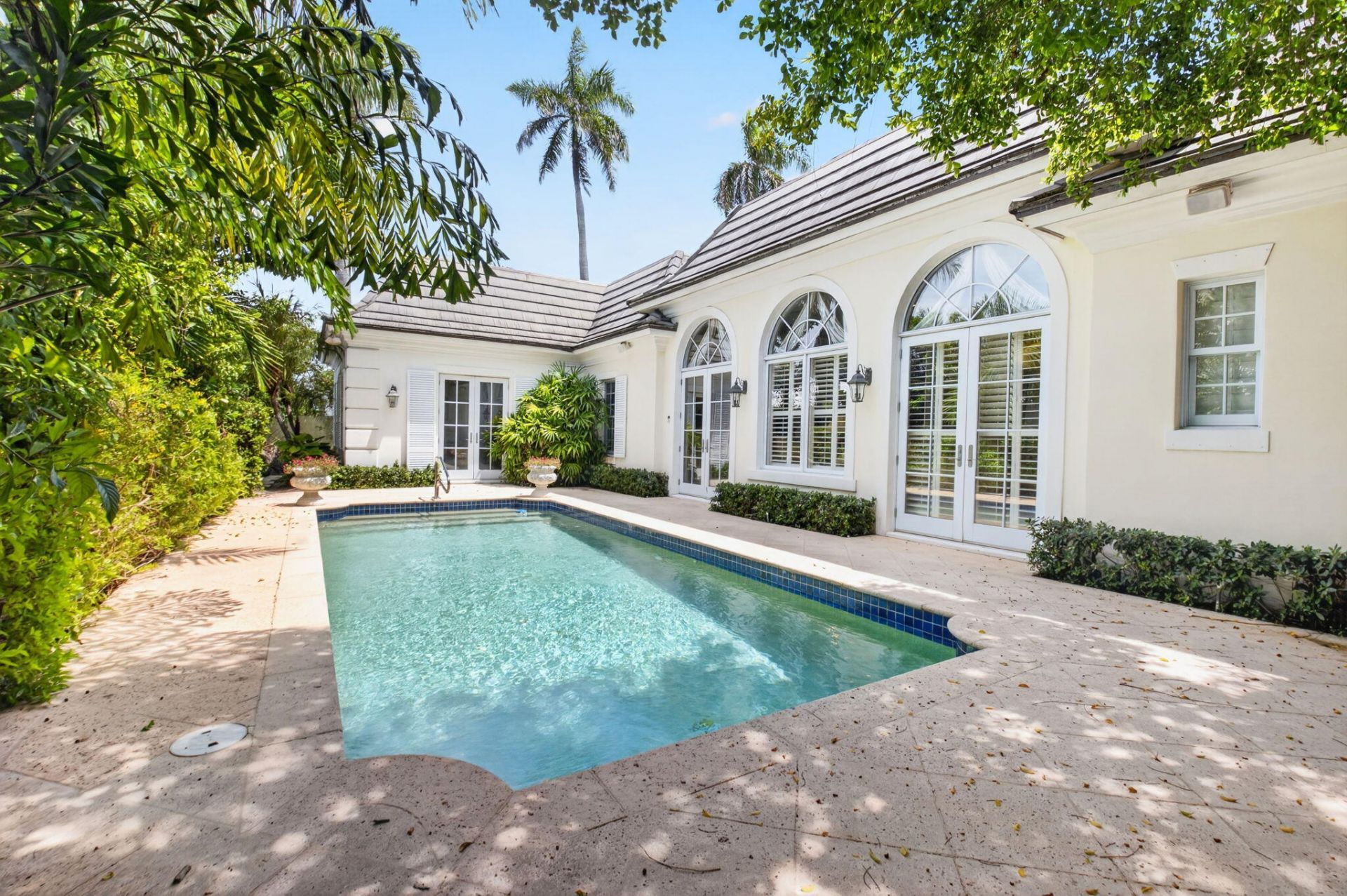 255 Cherry Lane, Palm Beach, FL 33480 Photo