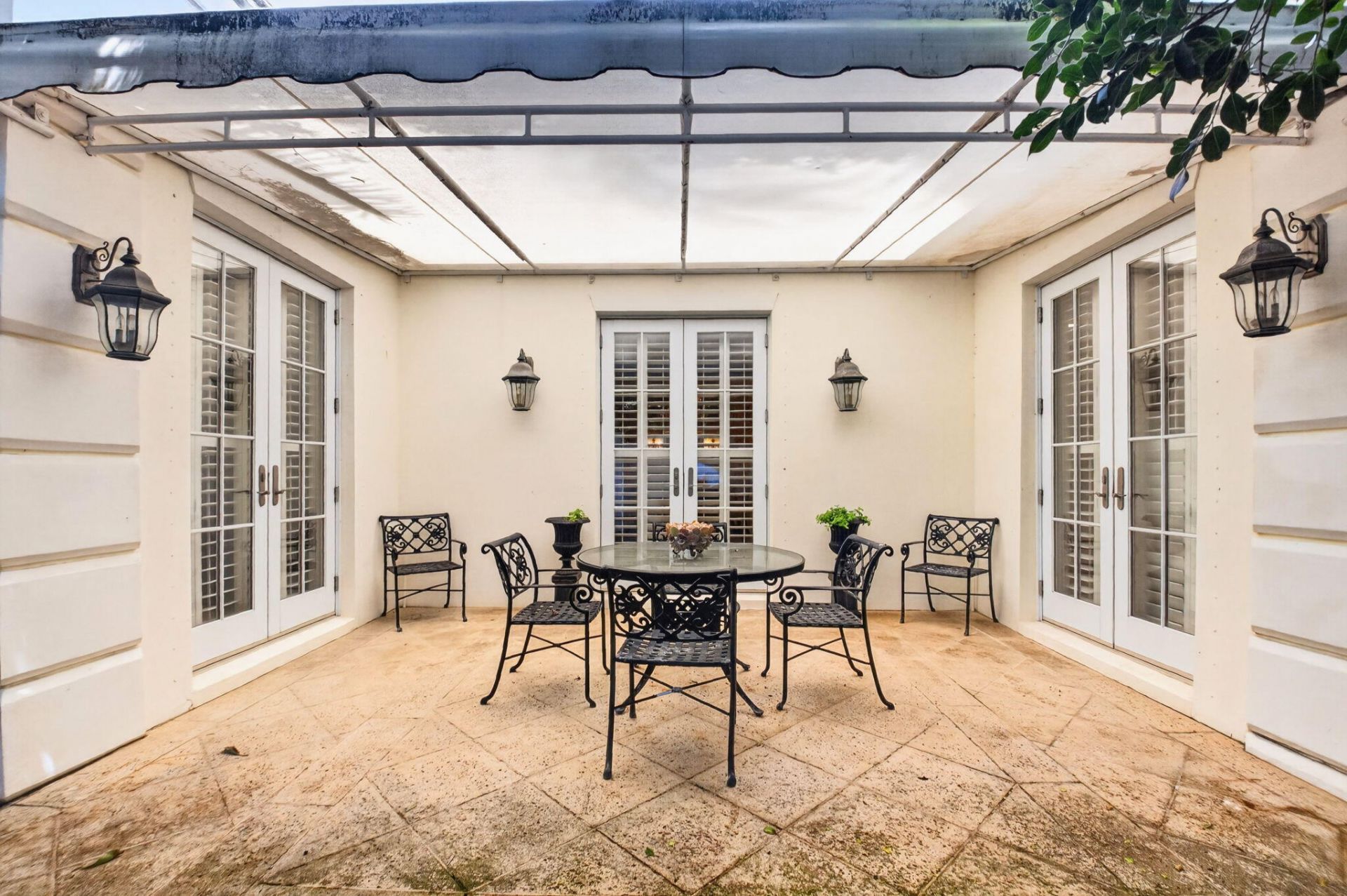255 Cherry Lane, Palm Beach, FL 33480 Photo