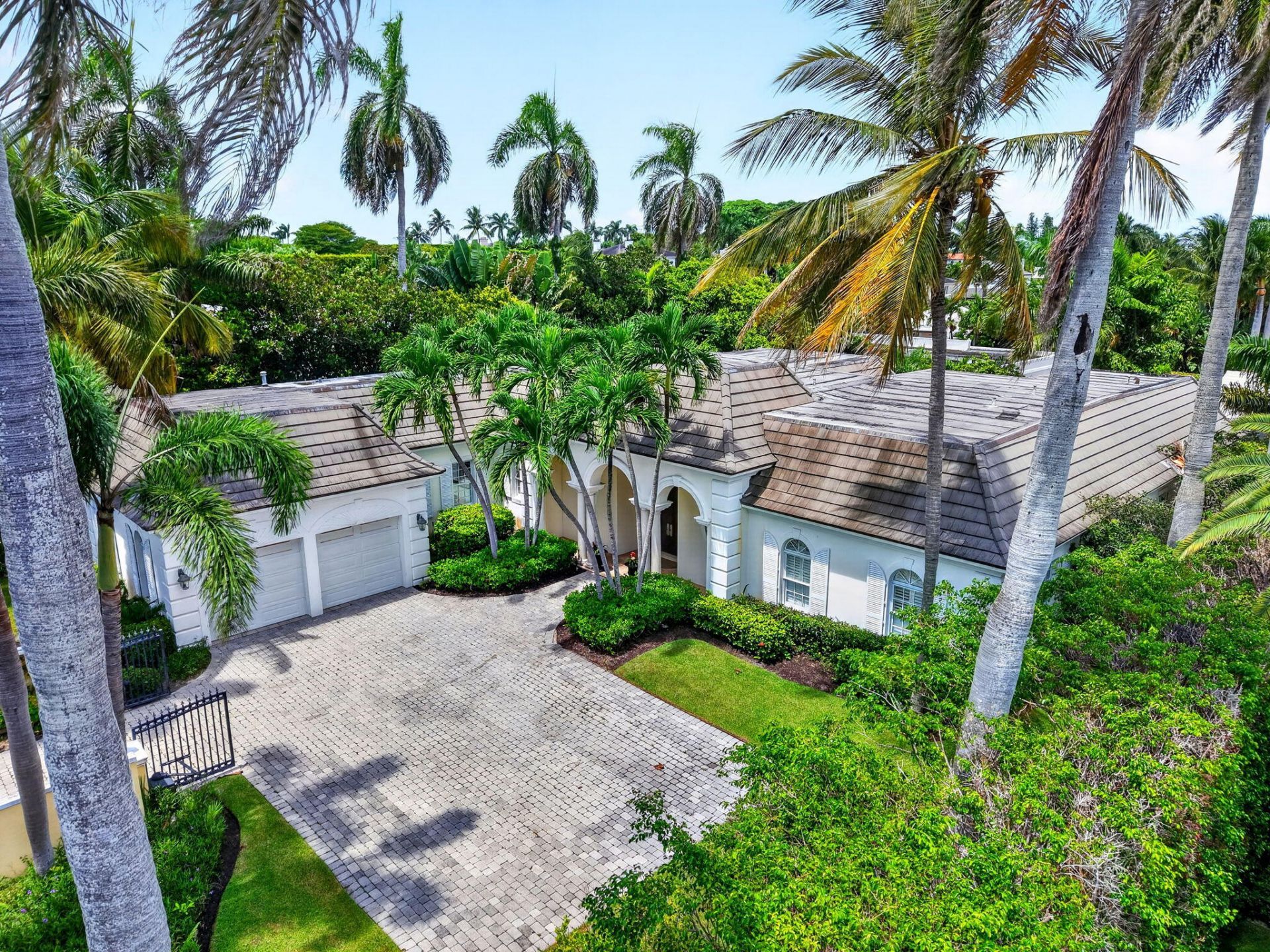 255 Cherry Lane, Palm Beach, FL 33480 Photo
