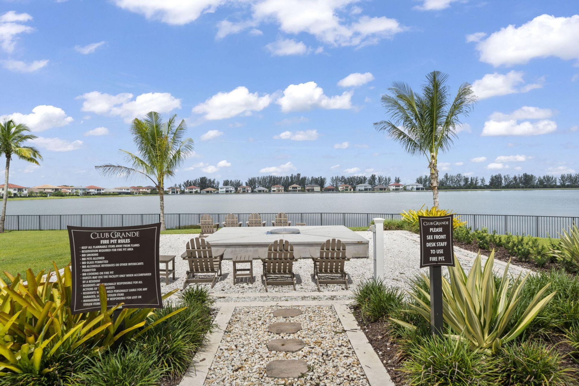 8590 W Parkland Bay Trail, Parkland, FL 33076 Photo