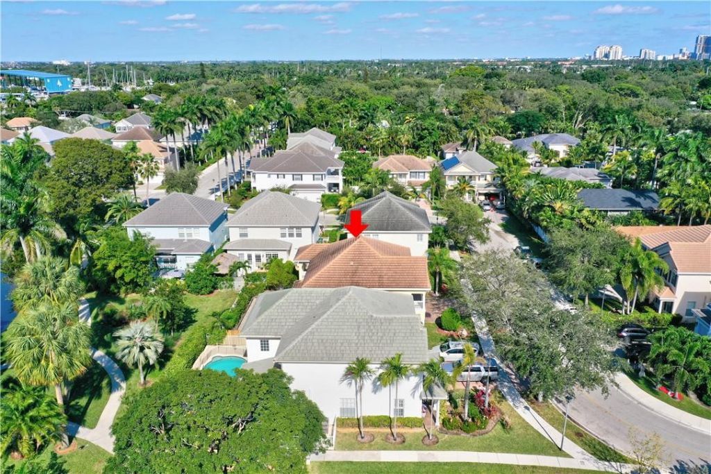 2201 SW 13th Avenue, Fort Lauderdale, FL 33315 Photo