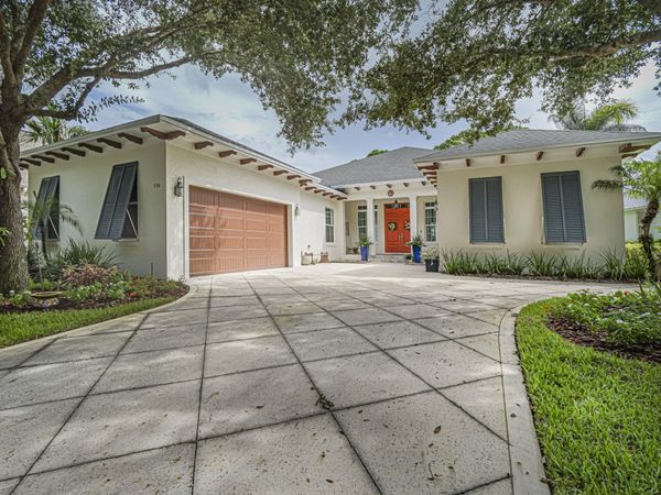 934 CAROLINA Circle SW, Vero Beach, FL 32962