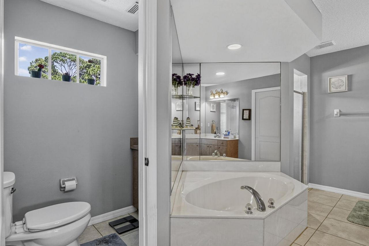 1018 SW Haleyberry Avenue, Port Saint Lucie, FL 34953 Photo