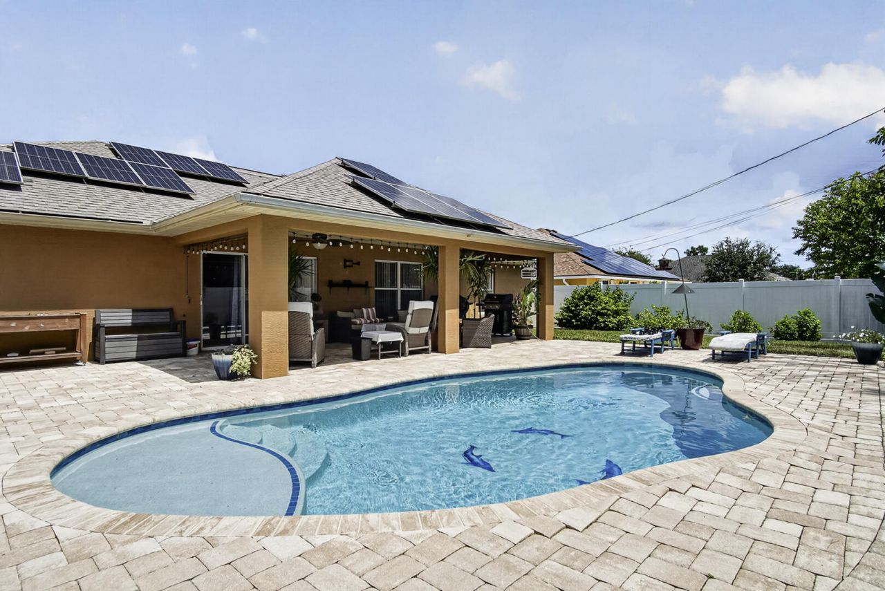 1018 SW Haleyberry Avenue, Port Saint Lucie, FL 34953 Photo