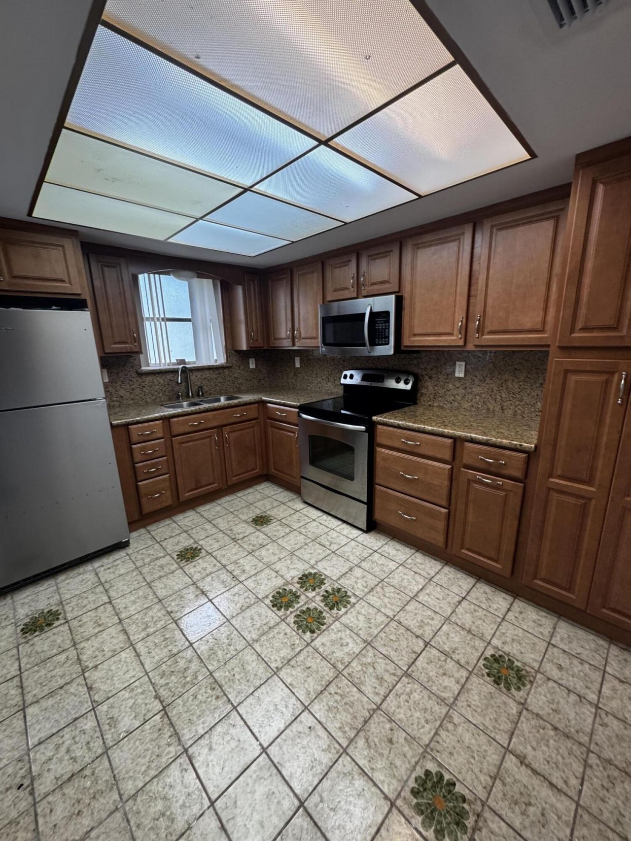 2320 NW 30th Way, Fort Lauderdale, FL 33311 Photo