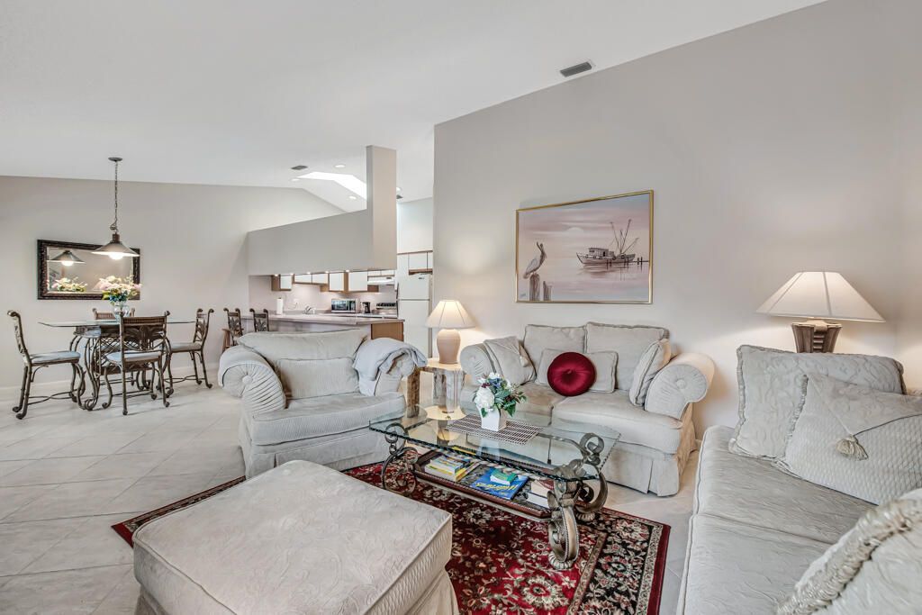 815 Andrew Redding Road, Unit 202, Lantana, FL 33462 Photo