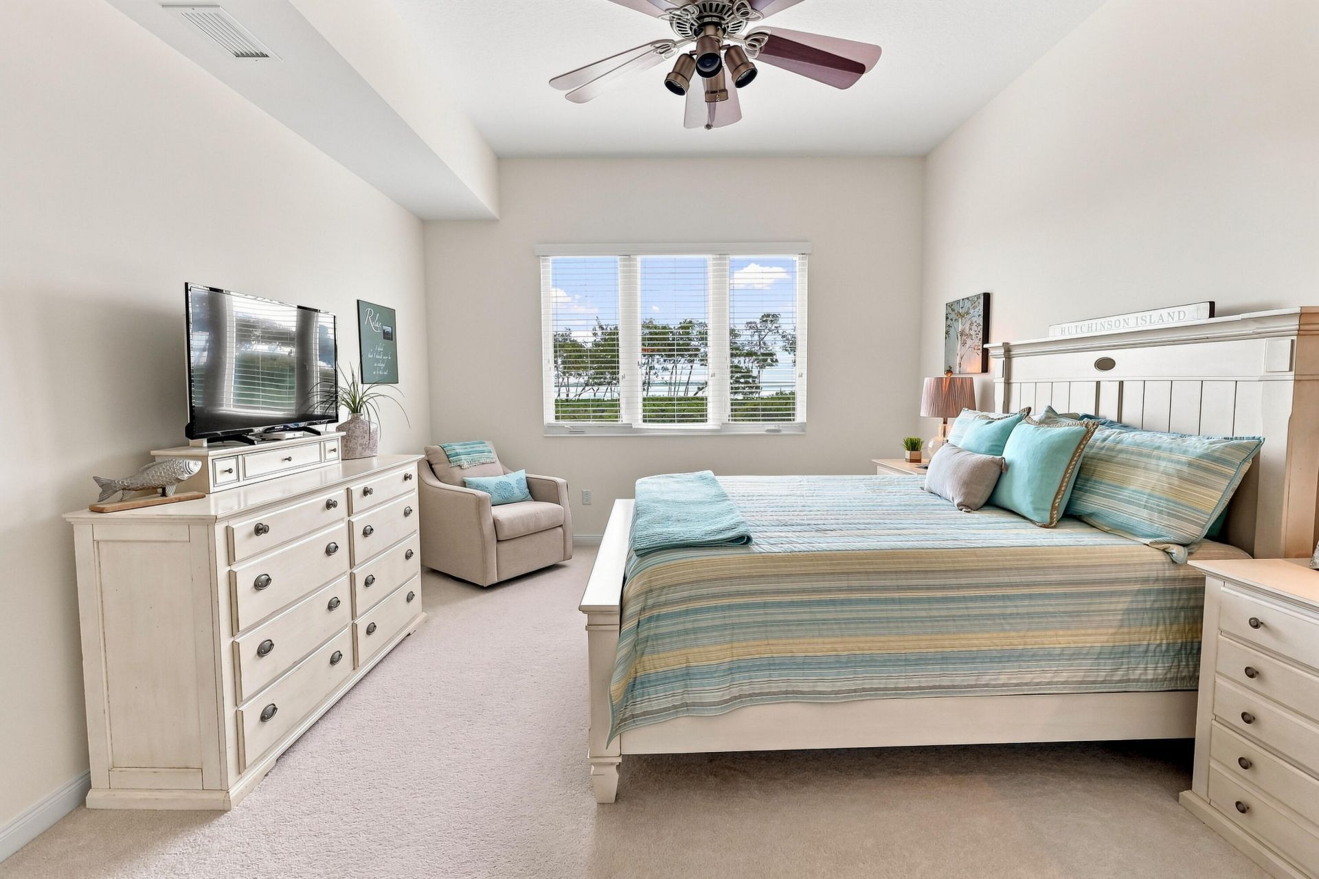 26 Harbour Isle Drive W, Unit 102, Fort Pierce, FL 34949 Photo