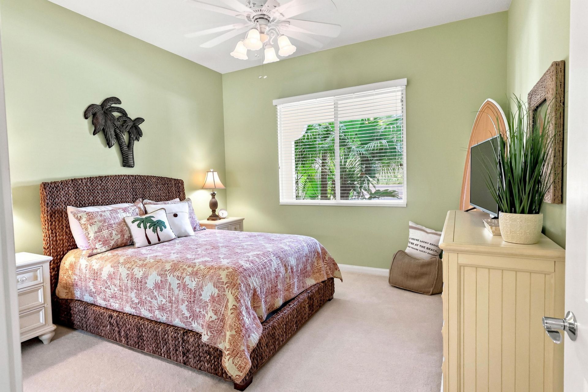 26 Harbour Isle Drive W, Unit 102, Fort Pierce, FL 34949 Photo