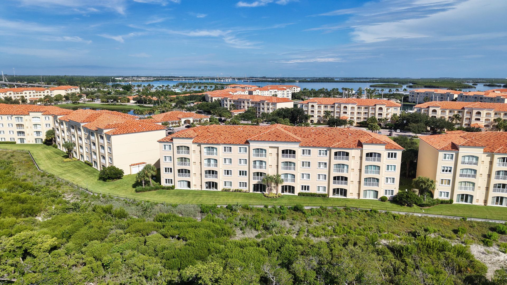 26 Harbour Isle Drive W, Unit 102, Fort Pierce, FL 34949 Photo