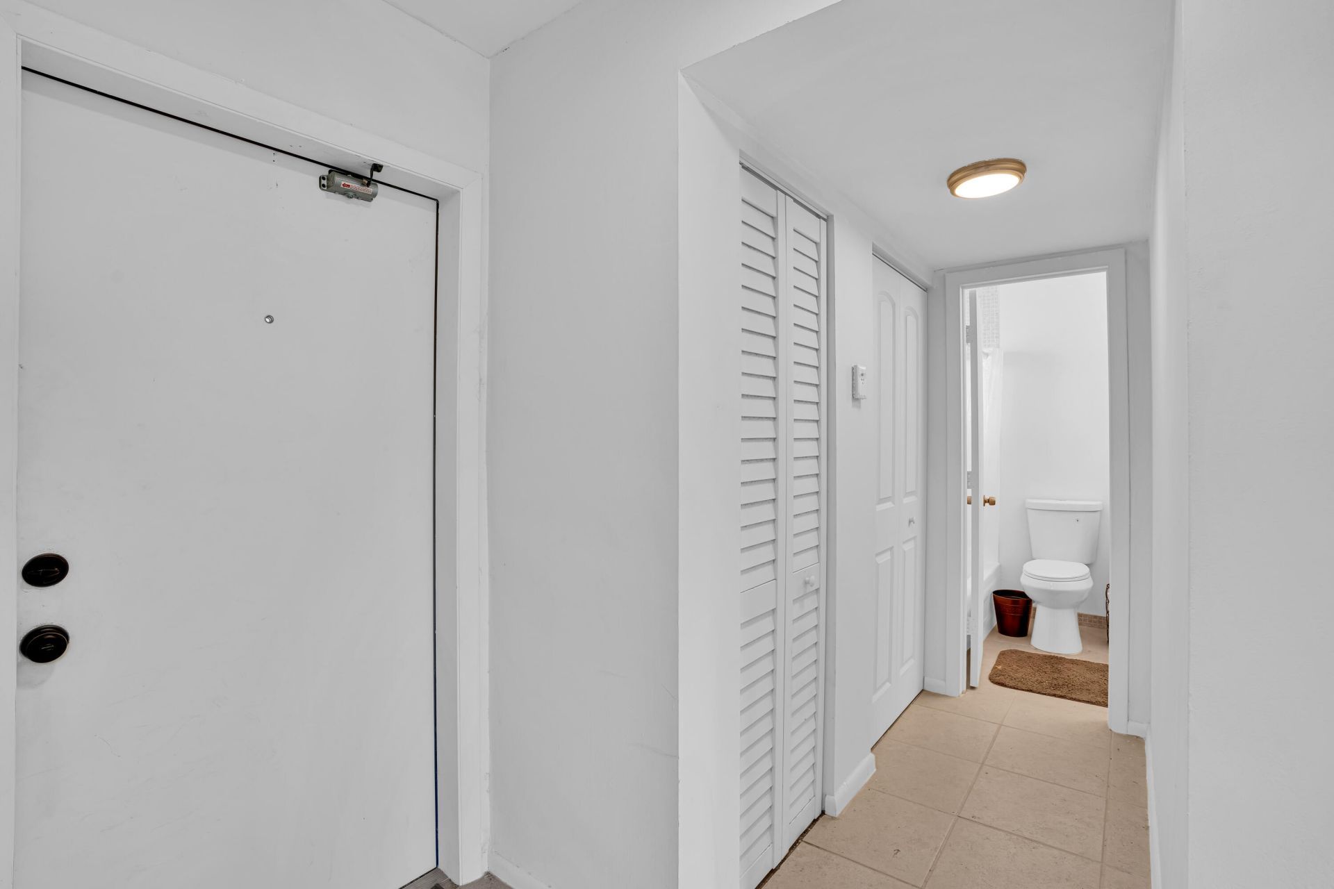8400 Lagos De Campo Boulevard, Unit 305, Tamarac, FL 33321 Photo