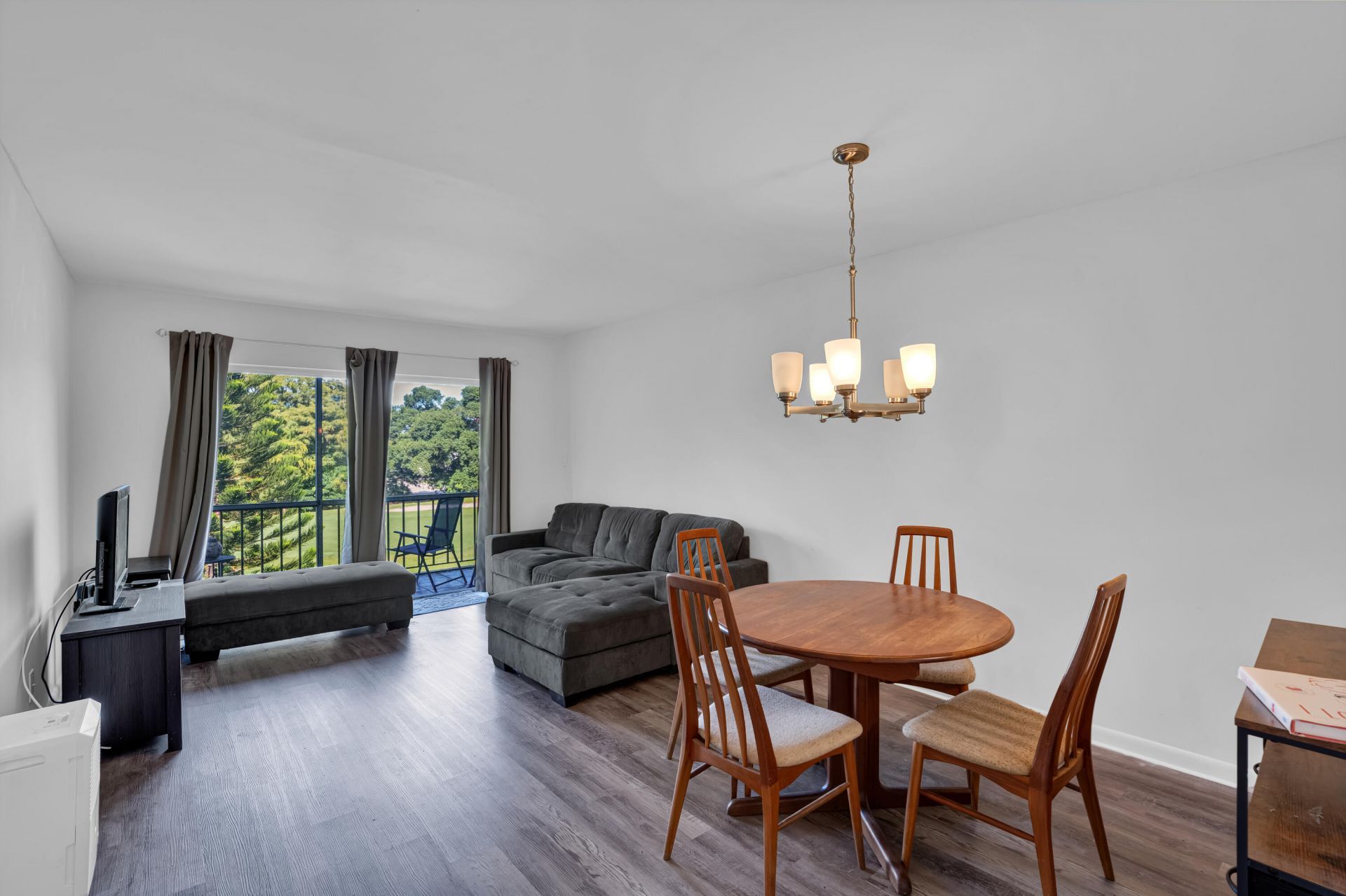 8400 Lagos De Campo Boulevard, Unit 305, Tamarac, FL 33321 Photo