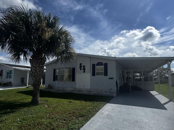 6780 Dulce Real Avenue, Fort Pierce, FL 34951