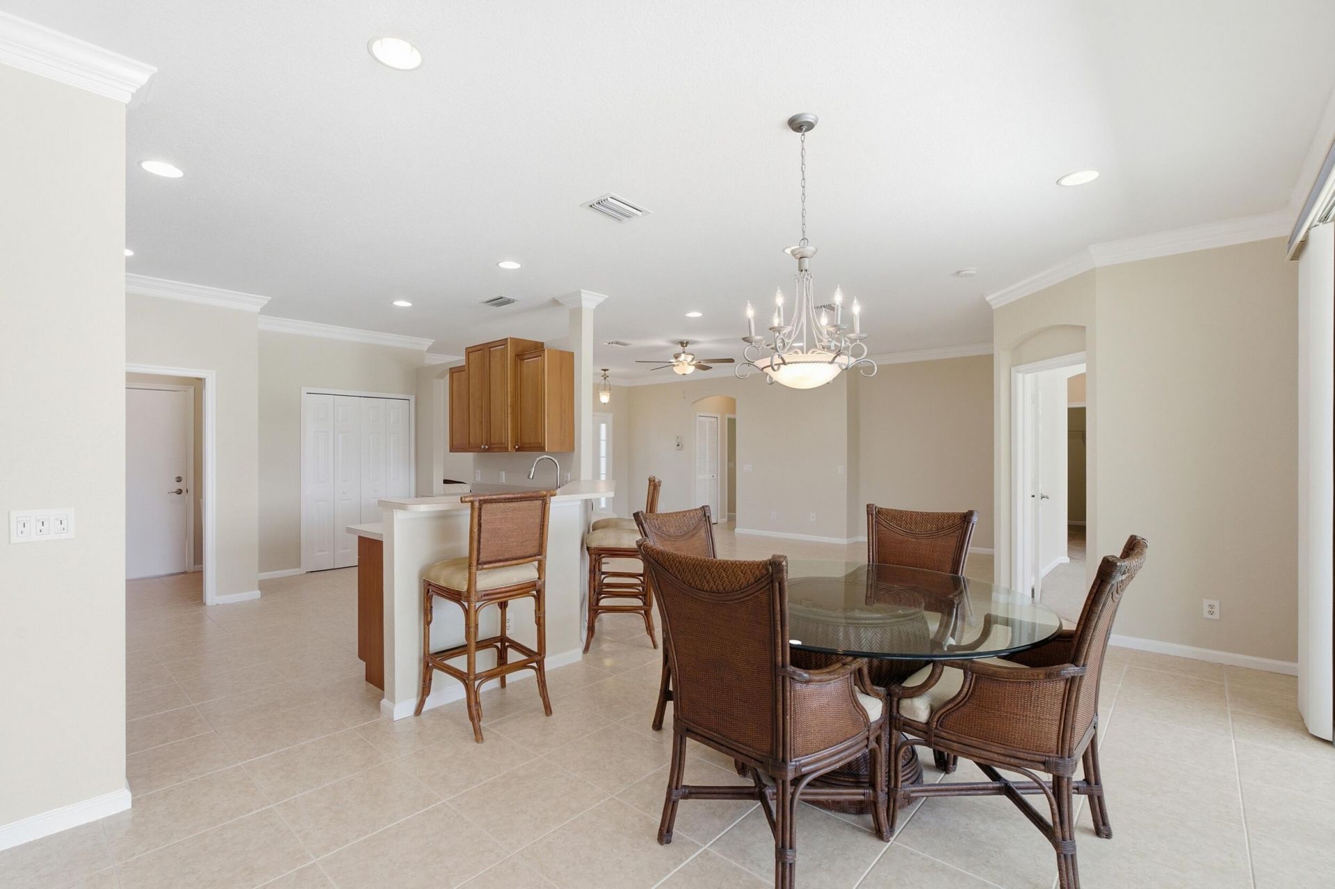 562 NW Waverly Circle, Port Saint Lucie, FL 34983 Photo