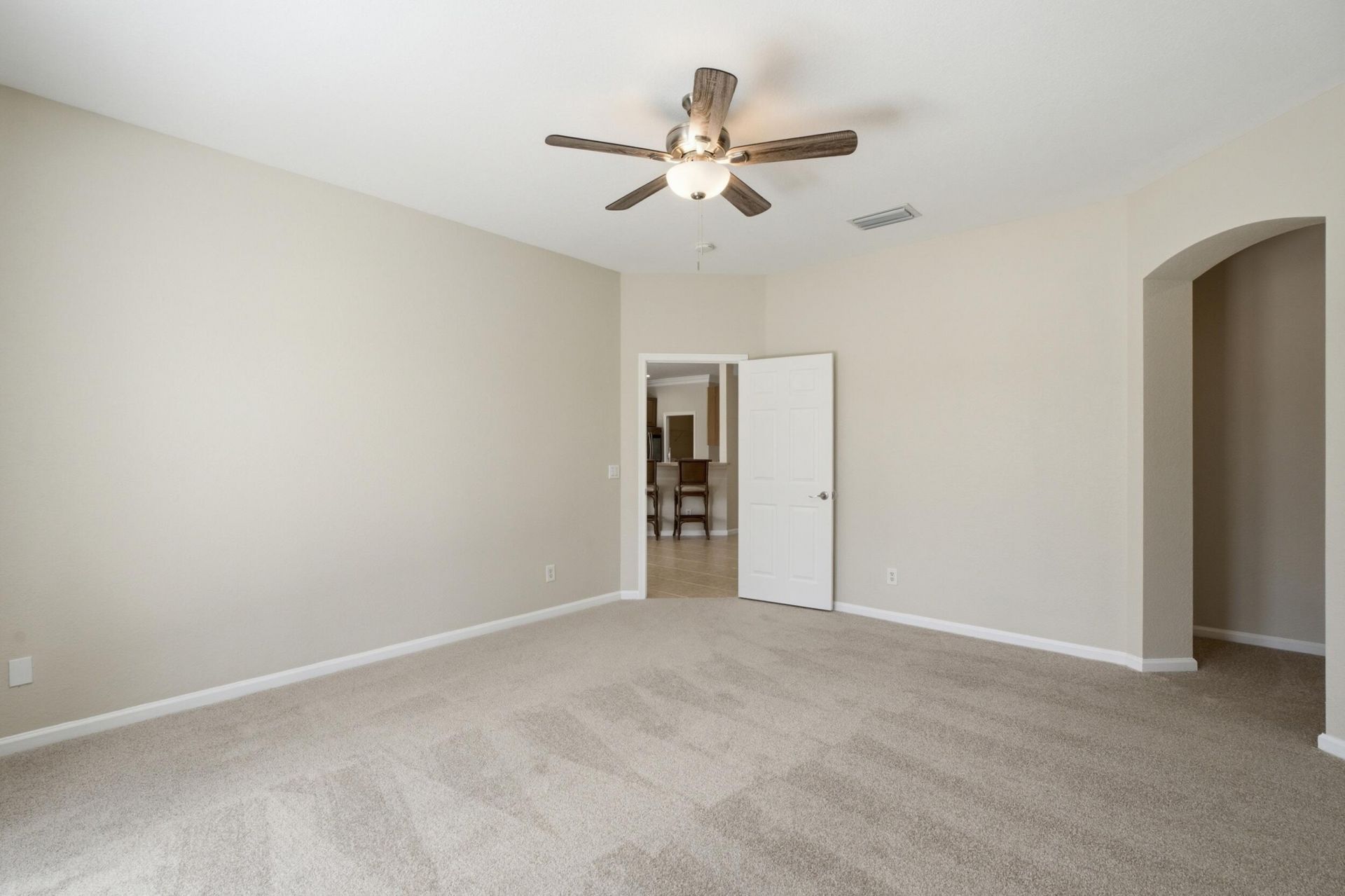 562 NW Waverly Circle, Port Saint Lucie, FL 34983 Photo