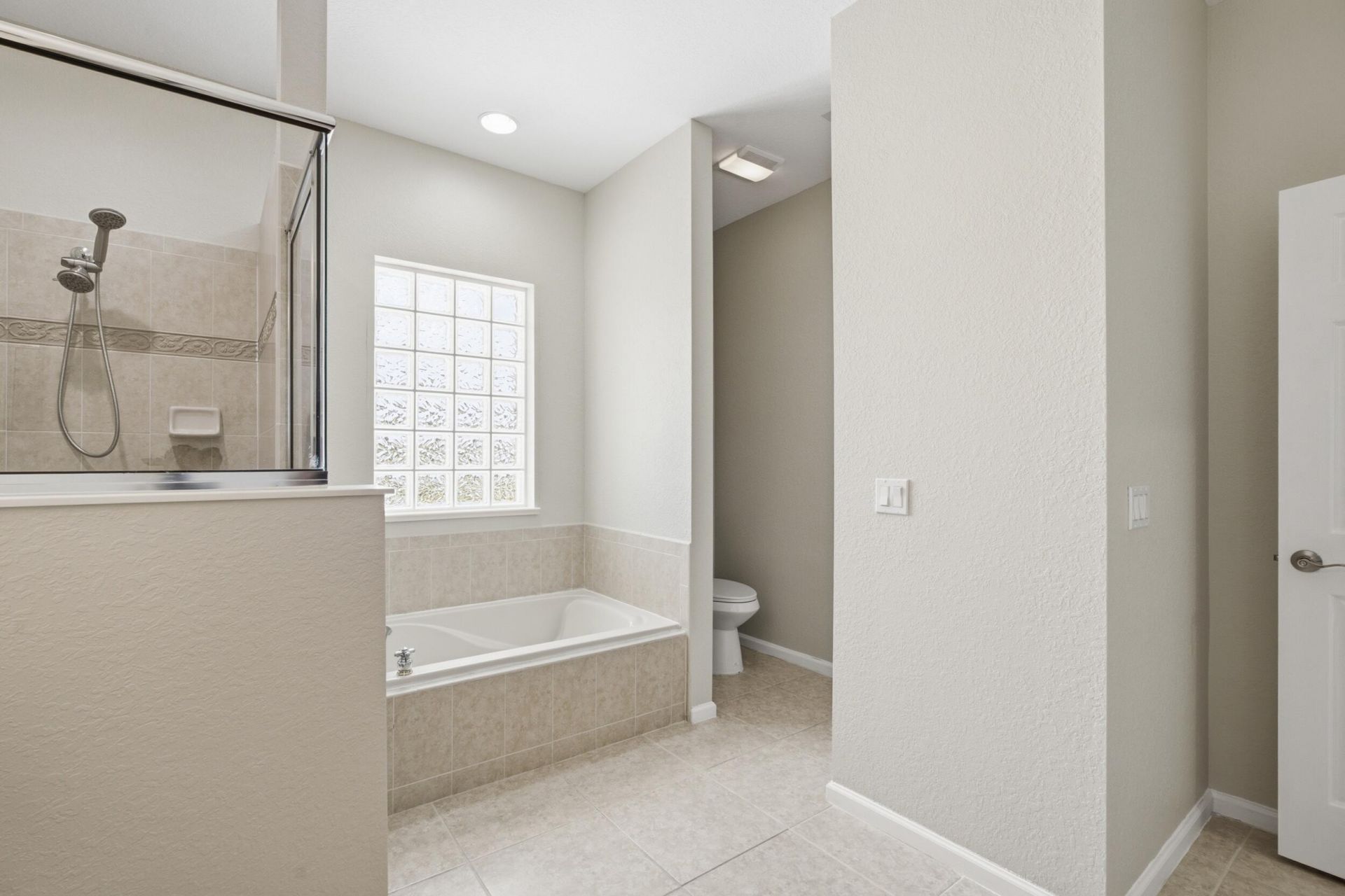 562 NW Waverly Circle, Port Saint Lucie, FL 34983 Photo