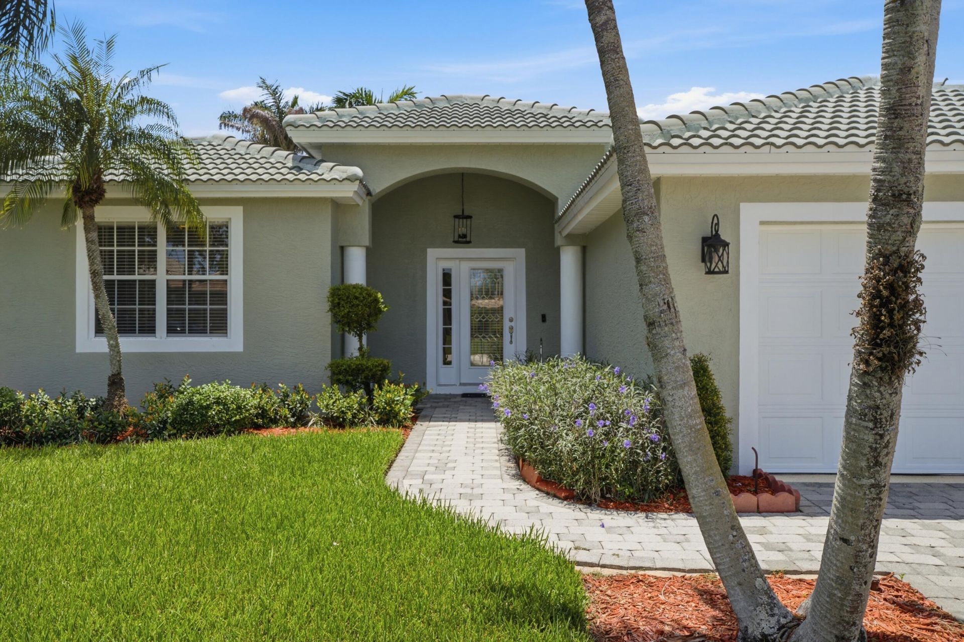 562 NW Waverly Circle, Port Saint Lucie, FL 34983 Photo