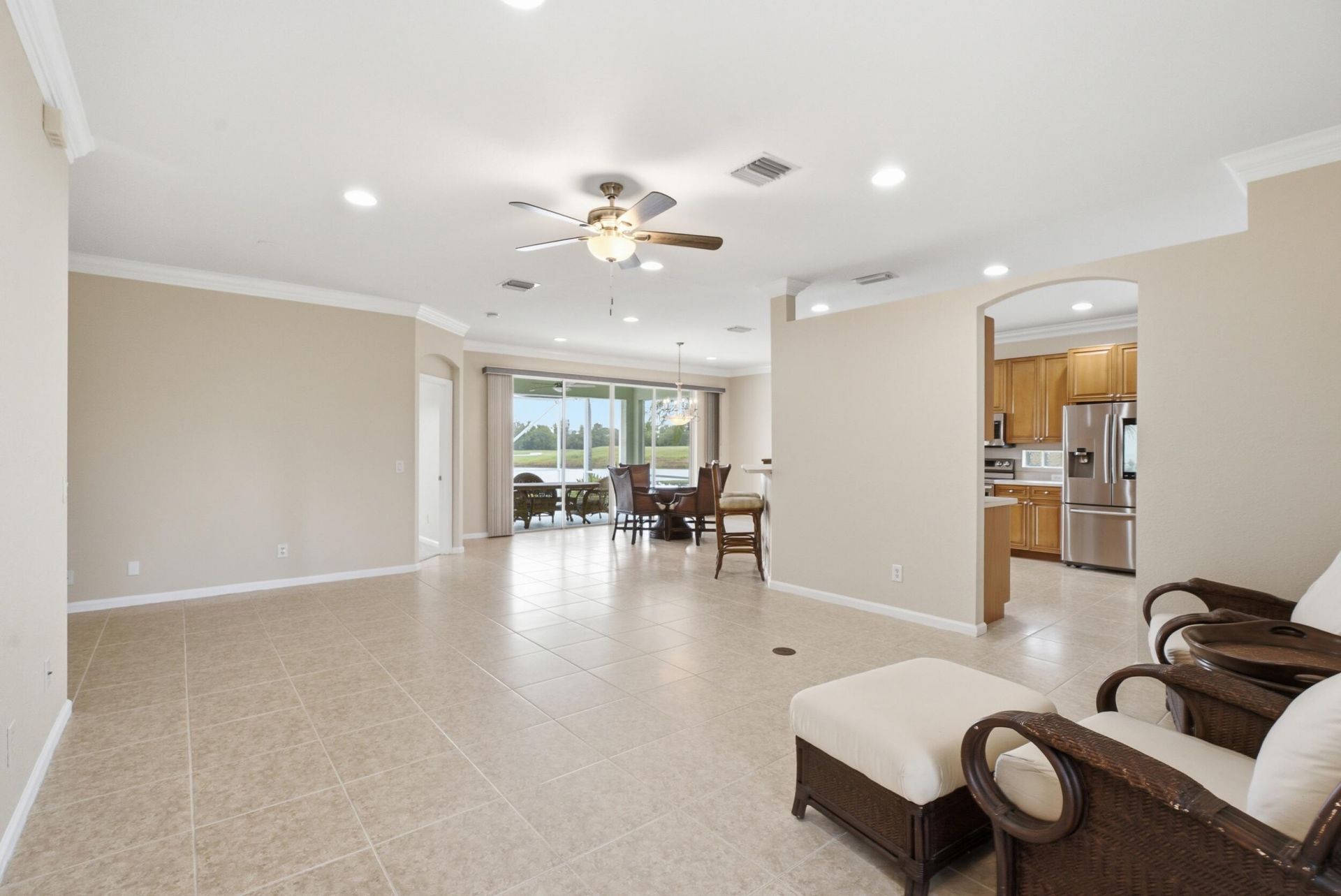 562 NW Waverly Circle, Port Saint Lucie, FL 34983 Photo