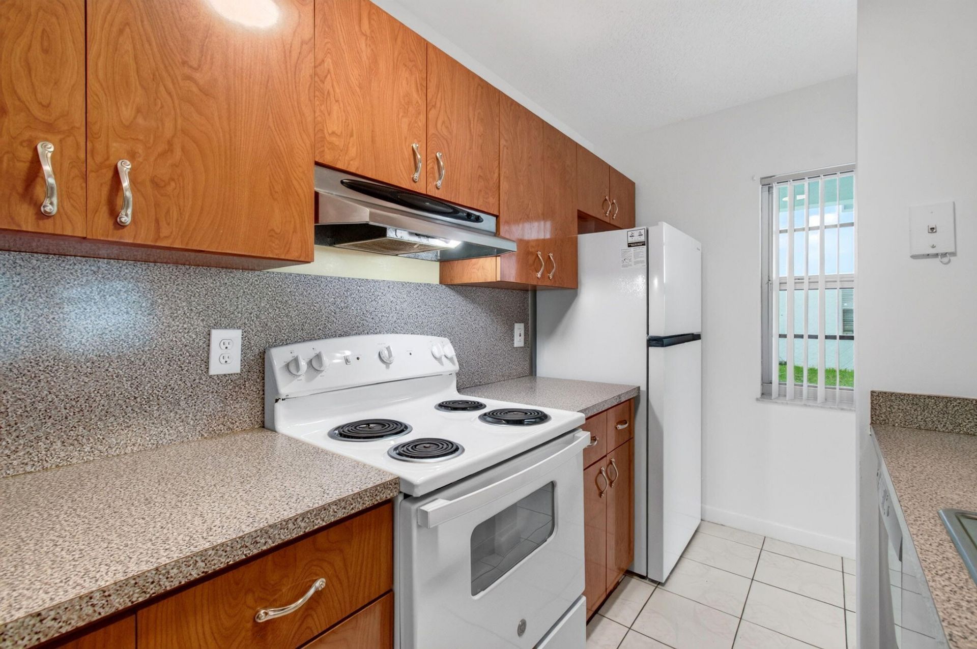 2720 Forest Hills Boulevard, Unit 102, Coral Springs, FL 33065 Photo