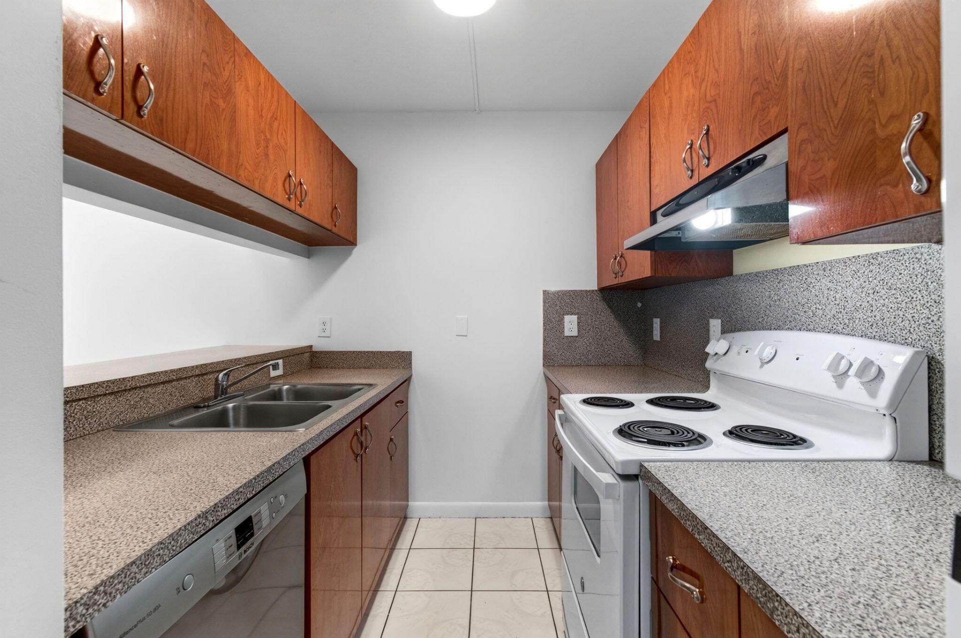 2720 Forest Hills Boulevard, Unit 102, Coral Springs, FL 33065 Photo