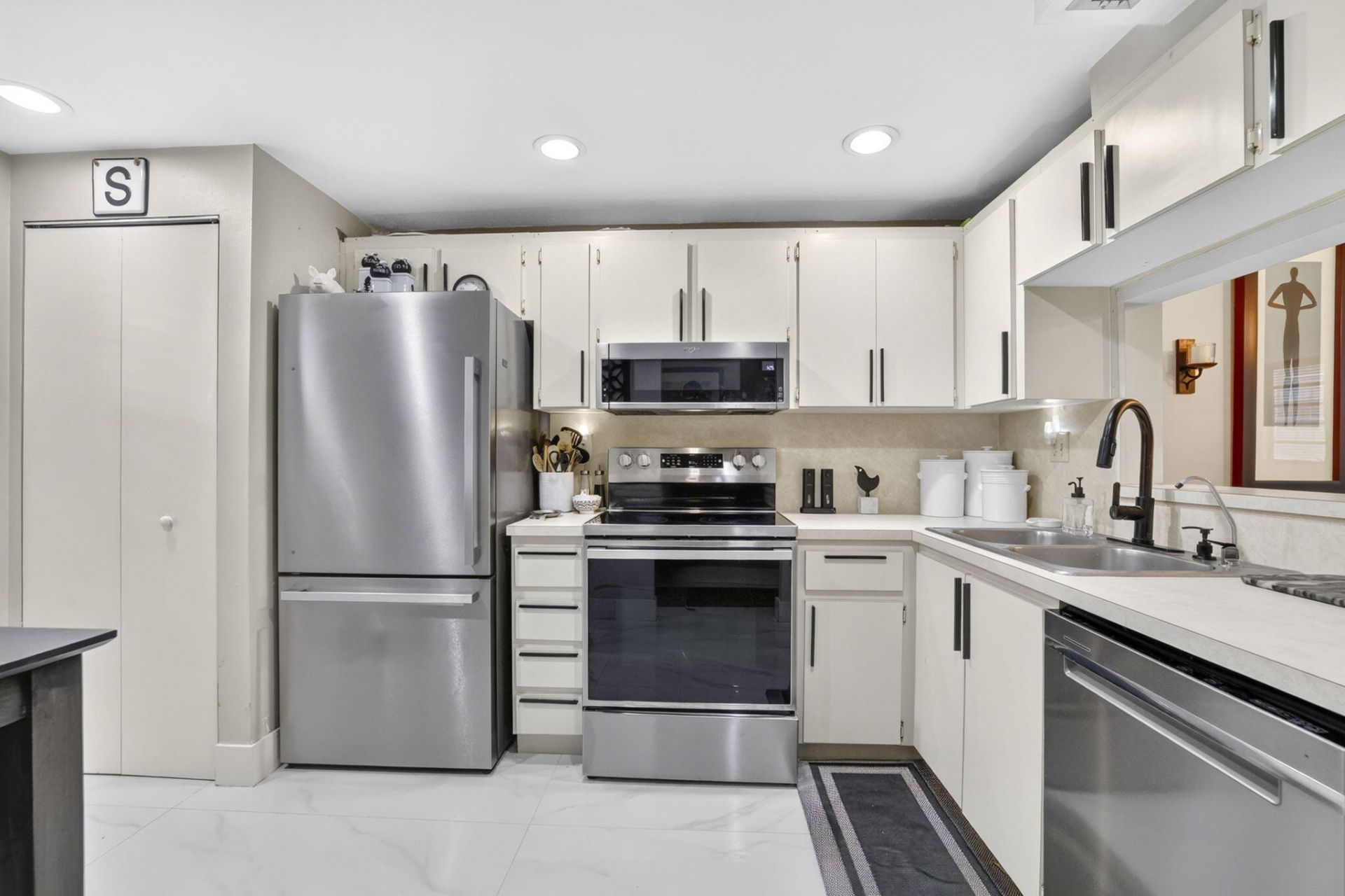 1000 Colony Point Circle, Unit 108, Pembroke Pines, FL 33026 Photo