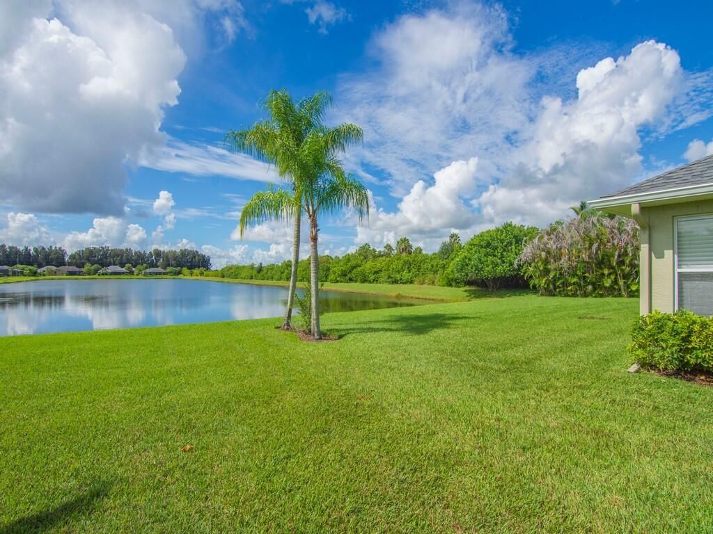 5625 Riverboat Circle Sw, Vero Beach, FL 32968 Photo