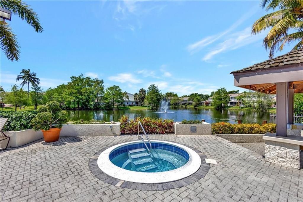 4874 N Hemingway Circle, Margate, FL 33063 Photo