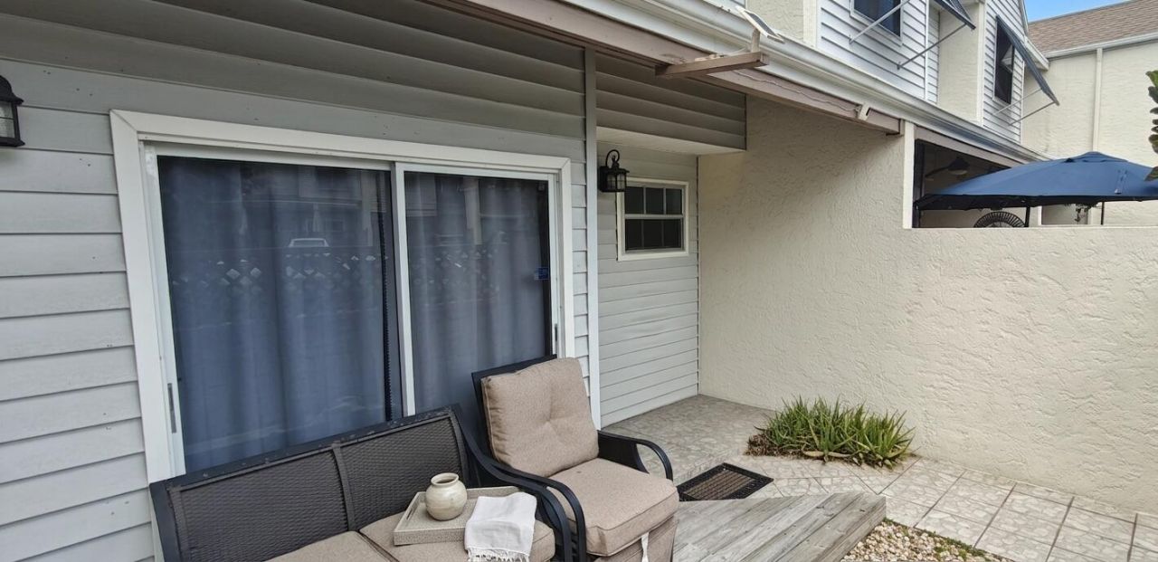 4874 N Hemingway Circle, Margate, FL 33063 Photo