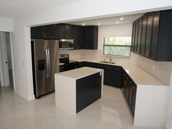 1513 39TH Street, West Palm Beach, FL 33407