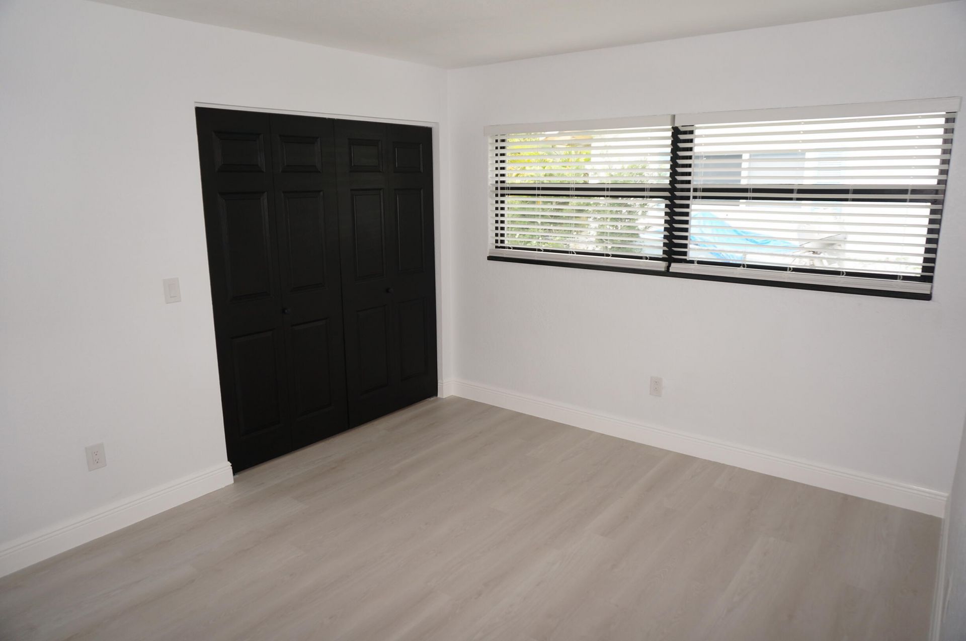 1513 39th Street, West Palm Beach, FL 33407 Photo