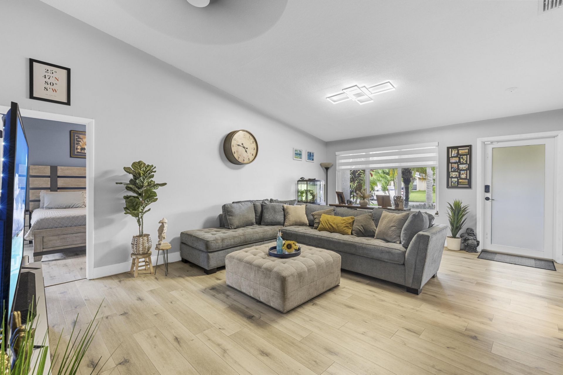 5318 NW 93rd Avenue, Sunrise, FL 33351 Photo