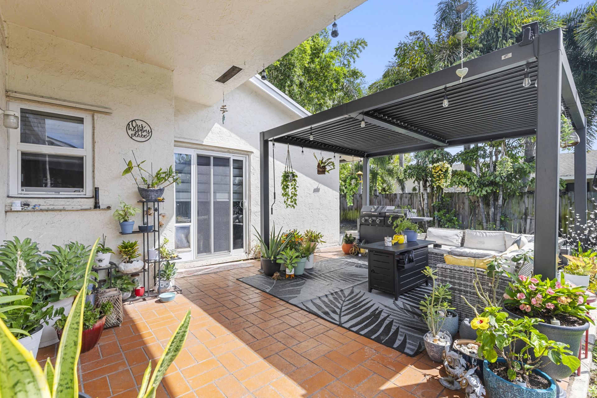 5318 NW 93rd Avenue, Sunrise, FL 33351 Photo