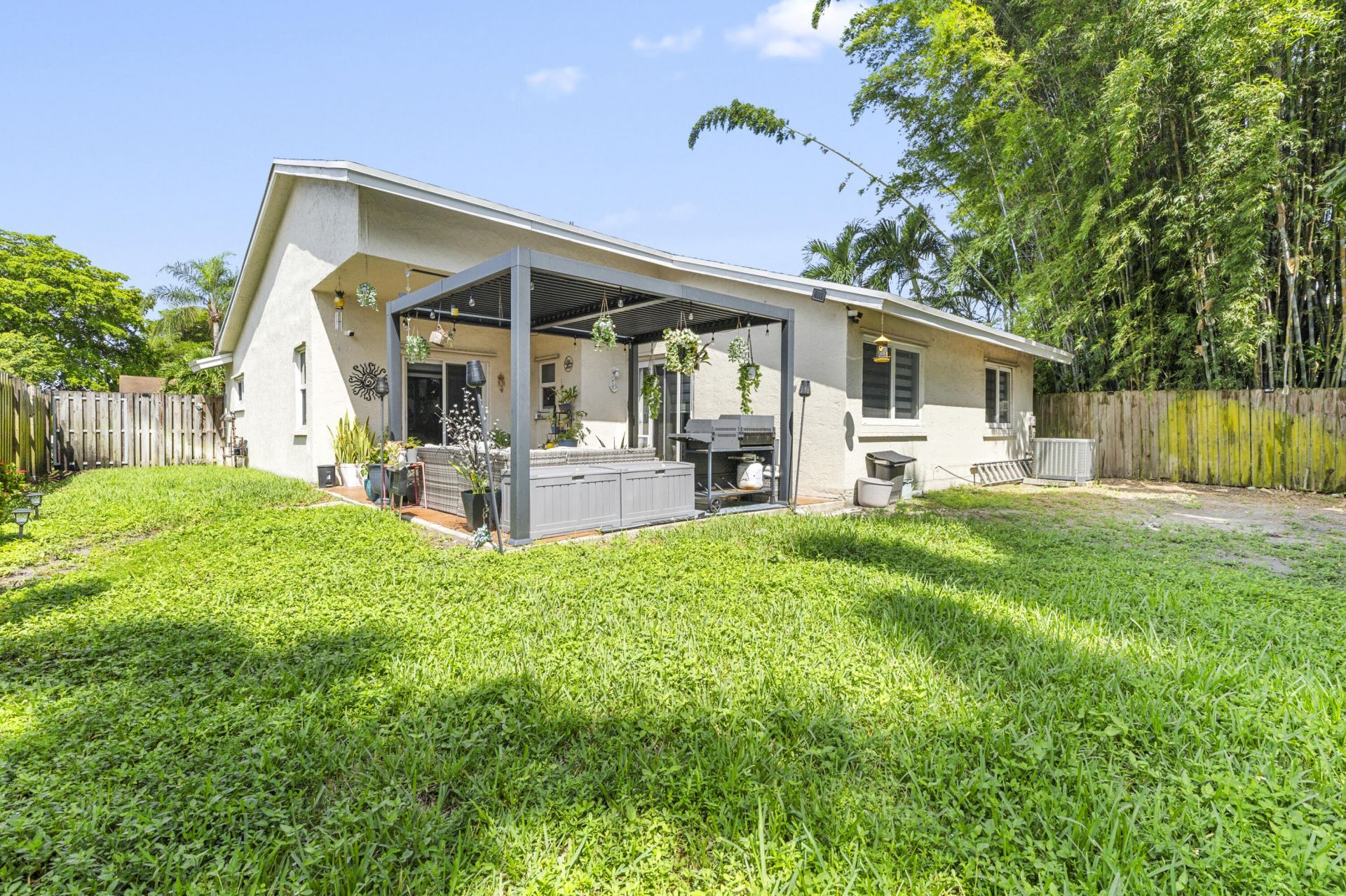 5318 NW 93rd Avenue, Sunrise, FL 33351 Photo