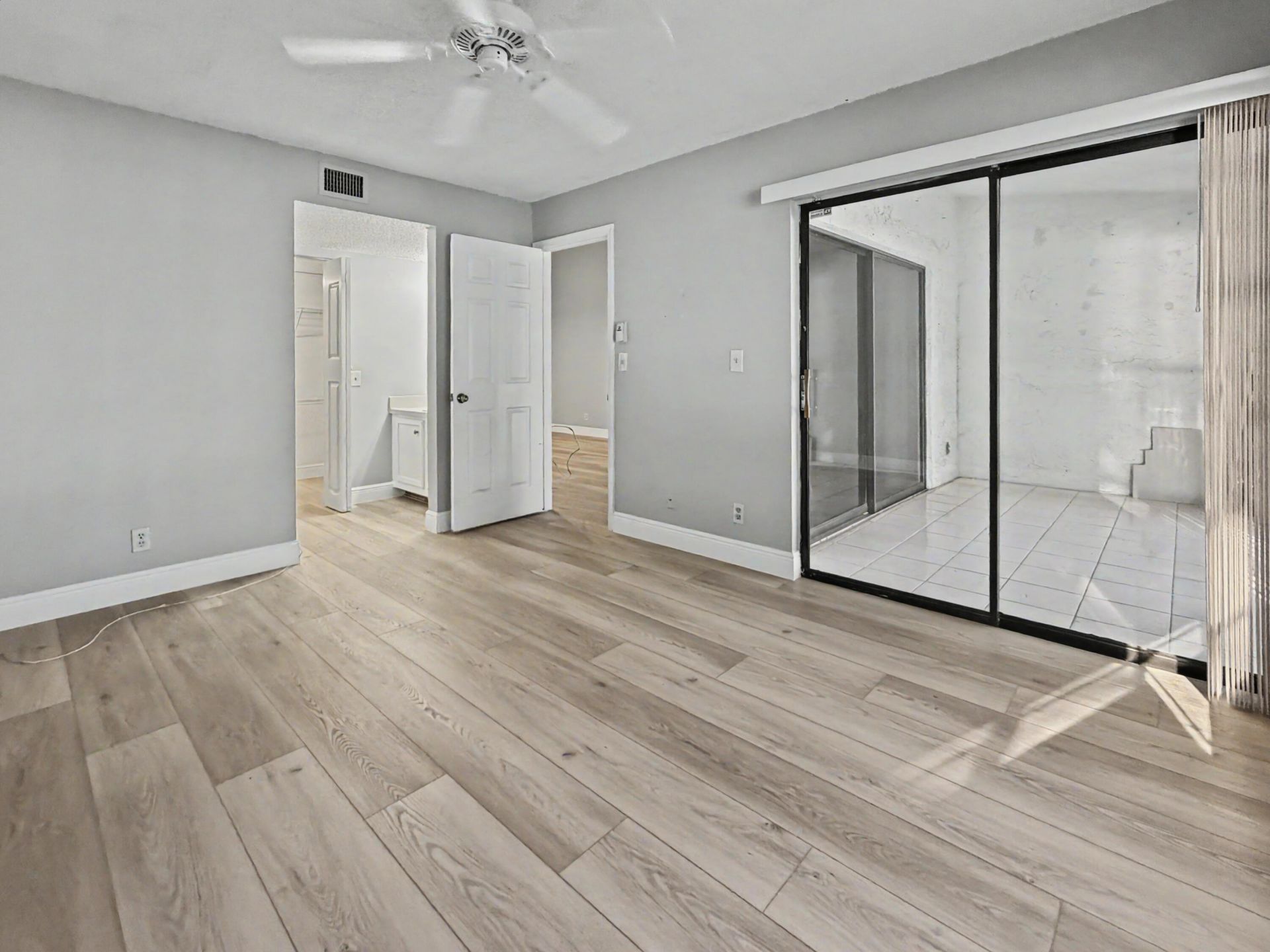 330 Palmwood Place, Unit 210, Boca Raton, FL 33431 Photo