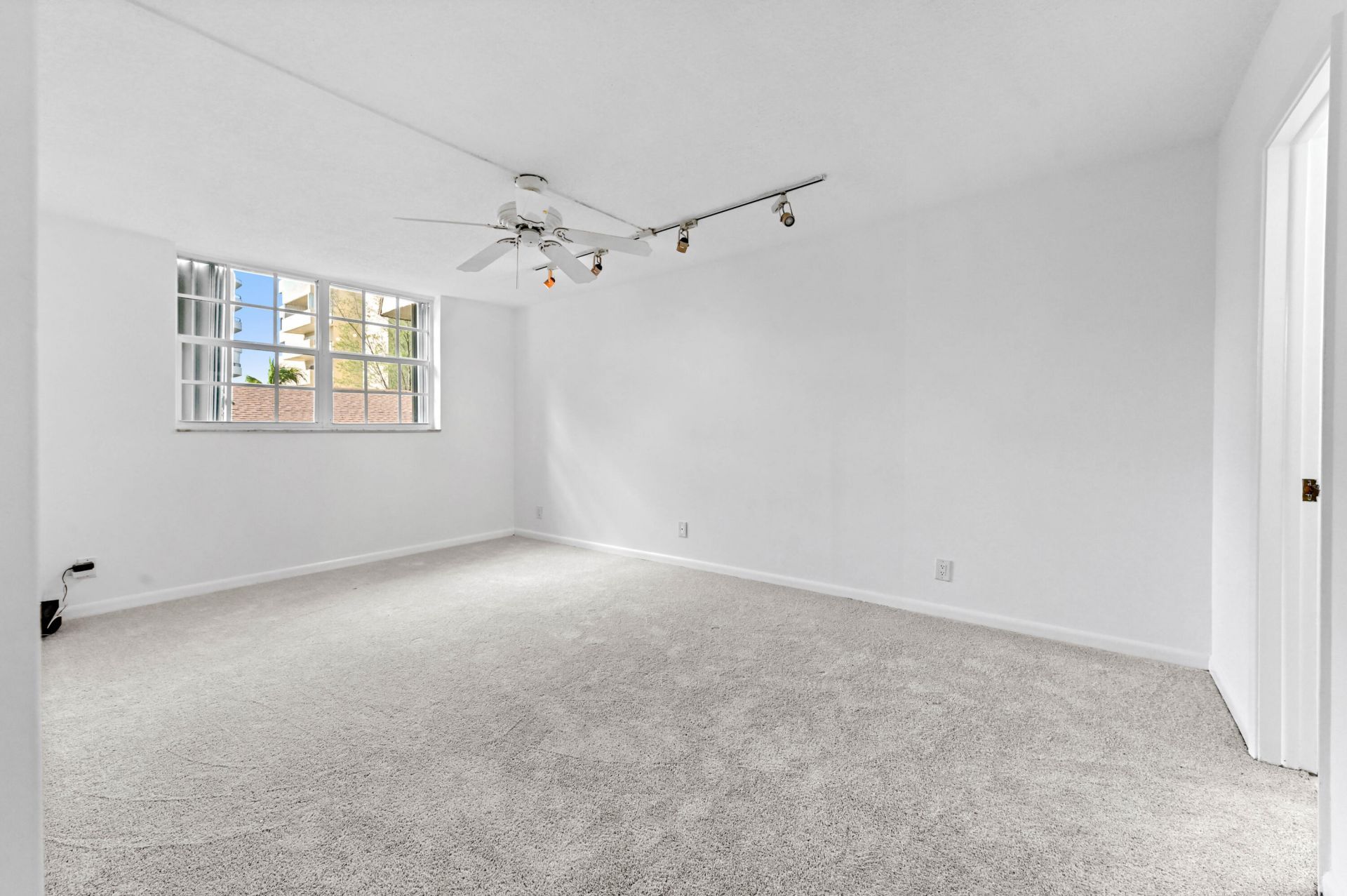 3575 S Ocean Boulevard, Unit 309, South Palm Beach, FL 33480 Photo