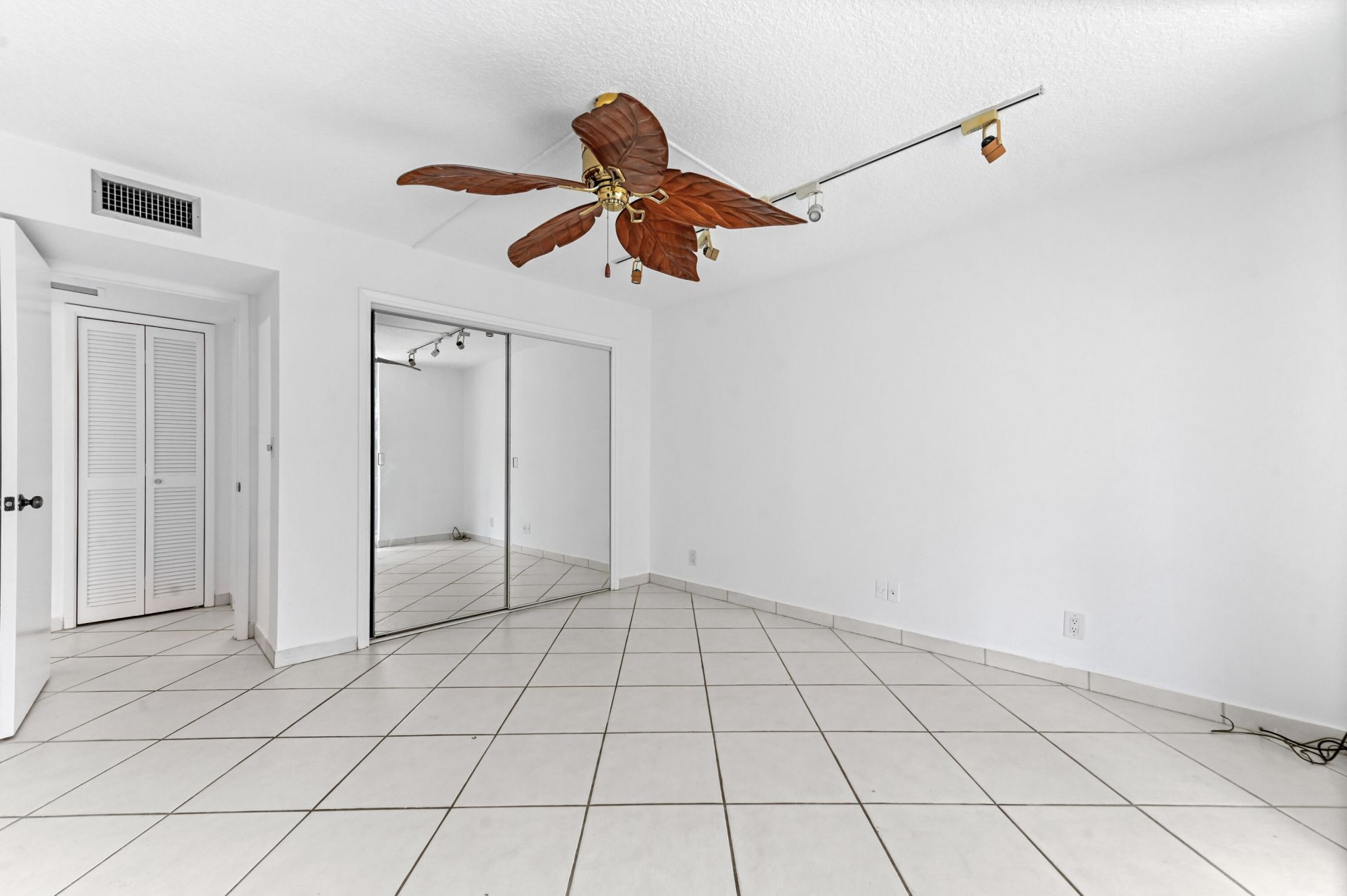 3575 S Ocean Boulevard, Unit 309, South Palm Beach, FL 33480 Photo