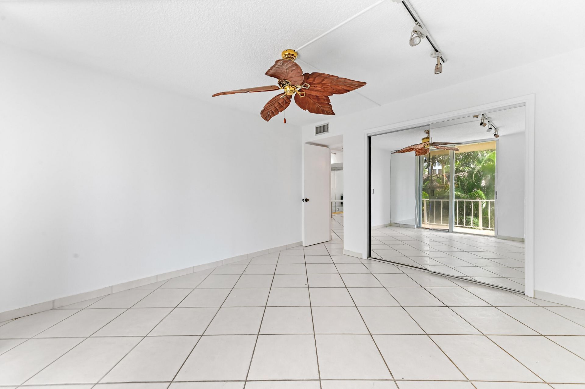 3575 S Ocean Boulevard, Unit 309, South Palm Beach, FL 33480 Photo