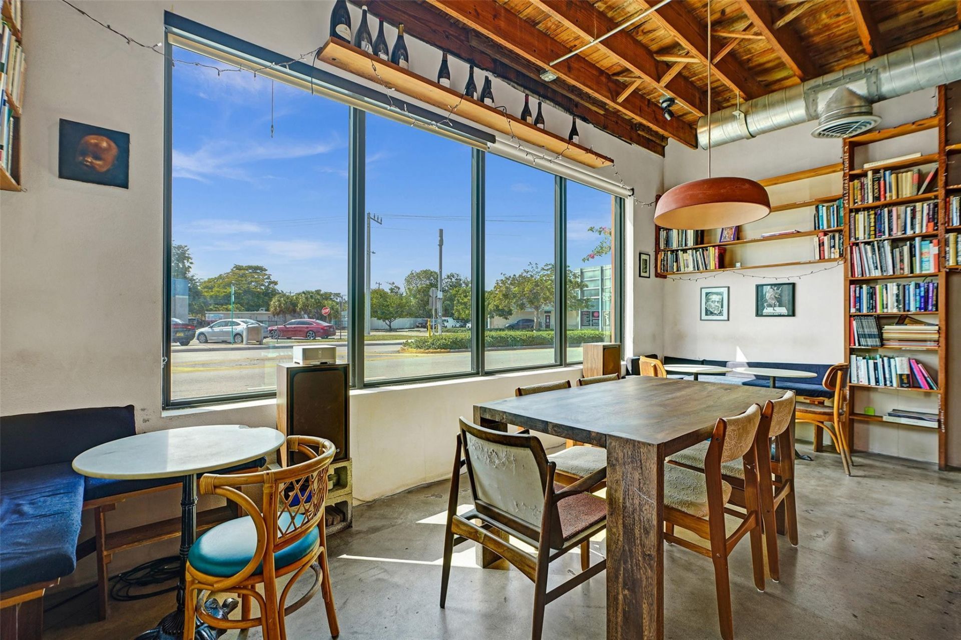 12831 W Dixie Highway, North Miami, FL 33161 Photo