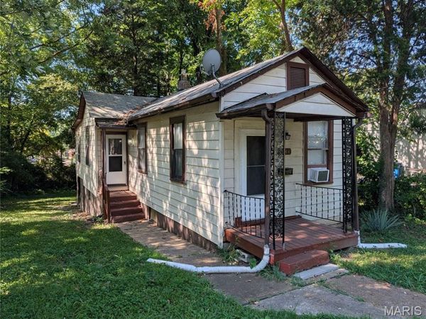 7044 Beulah Avenue , Jennings, MO 63136