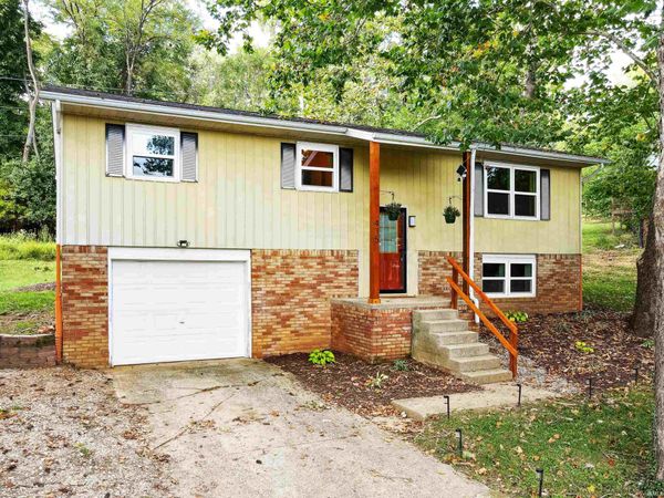 415 N Chandler Drive, Ellettsville, IN 47429
