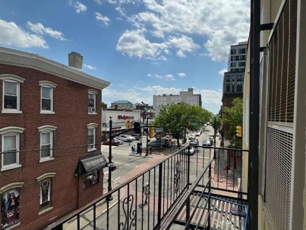 46 Ferry St, Newark, NJ 07105
