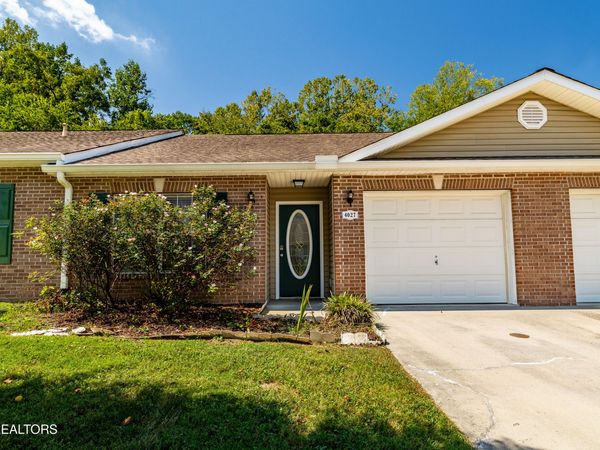 4027 Darwin Way, Knoxville, TN 37918