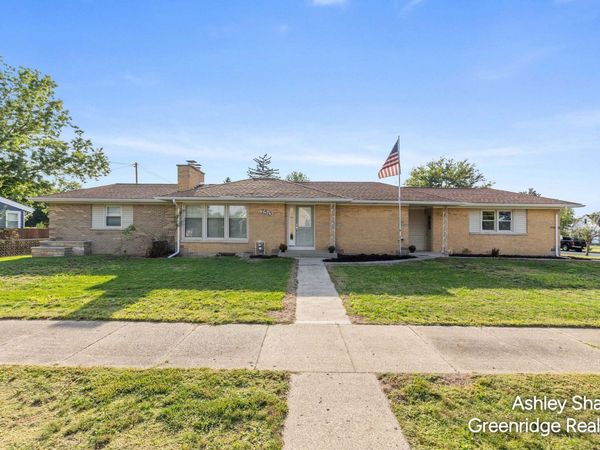 750 Pine Avenue, Holland, MI 49423