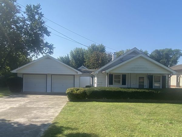 1415 Little Main Street , Streator, IL 61364